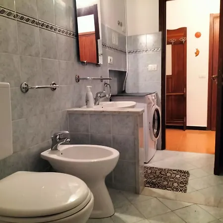 Gianlu Cosy With Ac Μοντερόσο αλ Μάρε